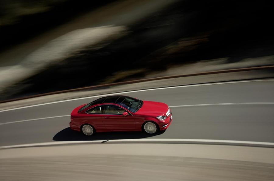  Mercedes-Benz C-Class Coupe 2012 года  (фото 97 из 99)